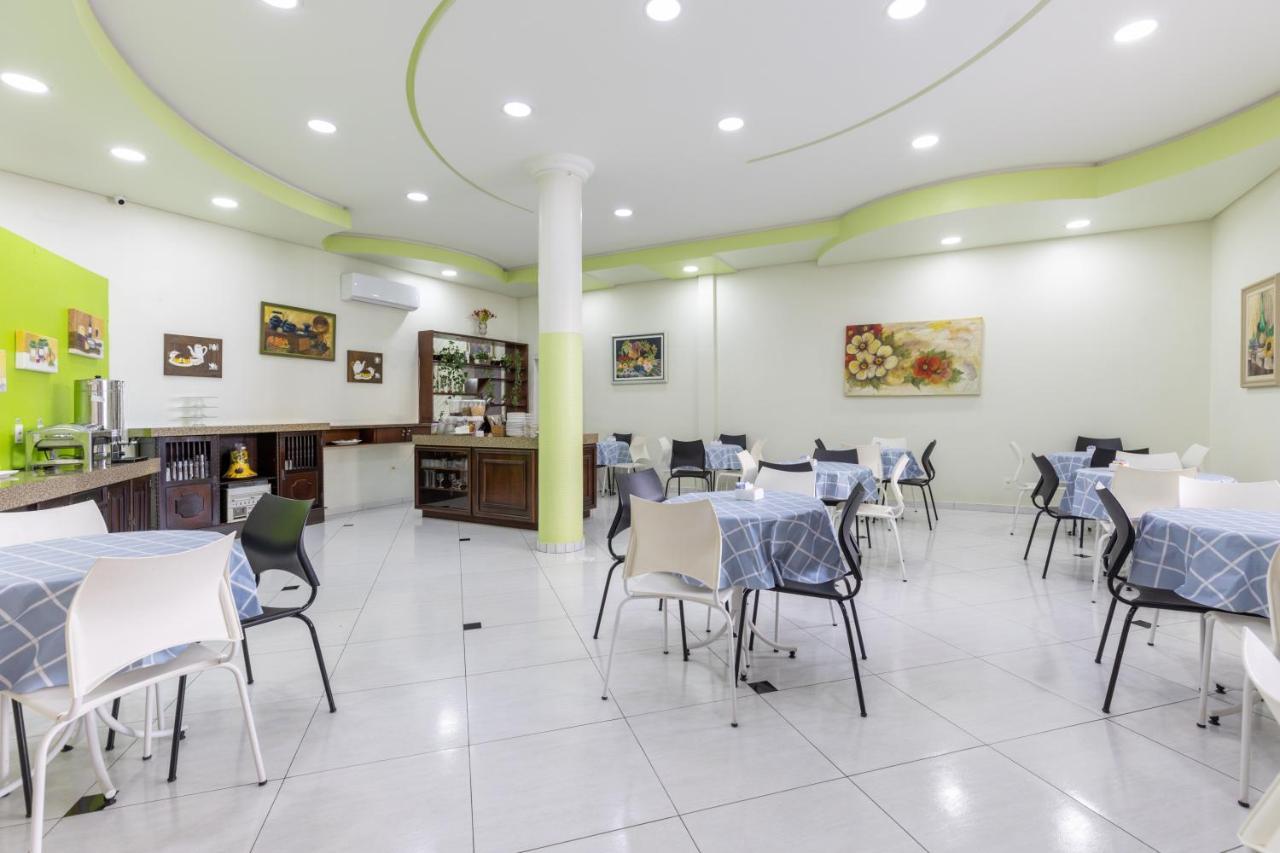 Hotel Lisbor Франсиску-Белтран Экстерьер фото